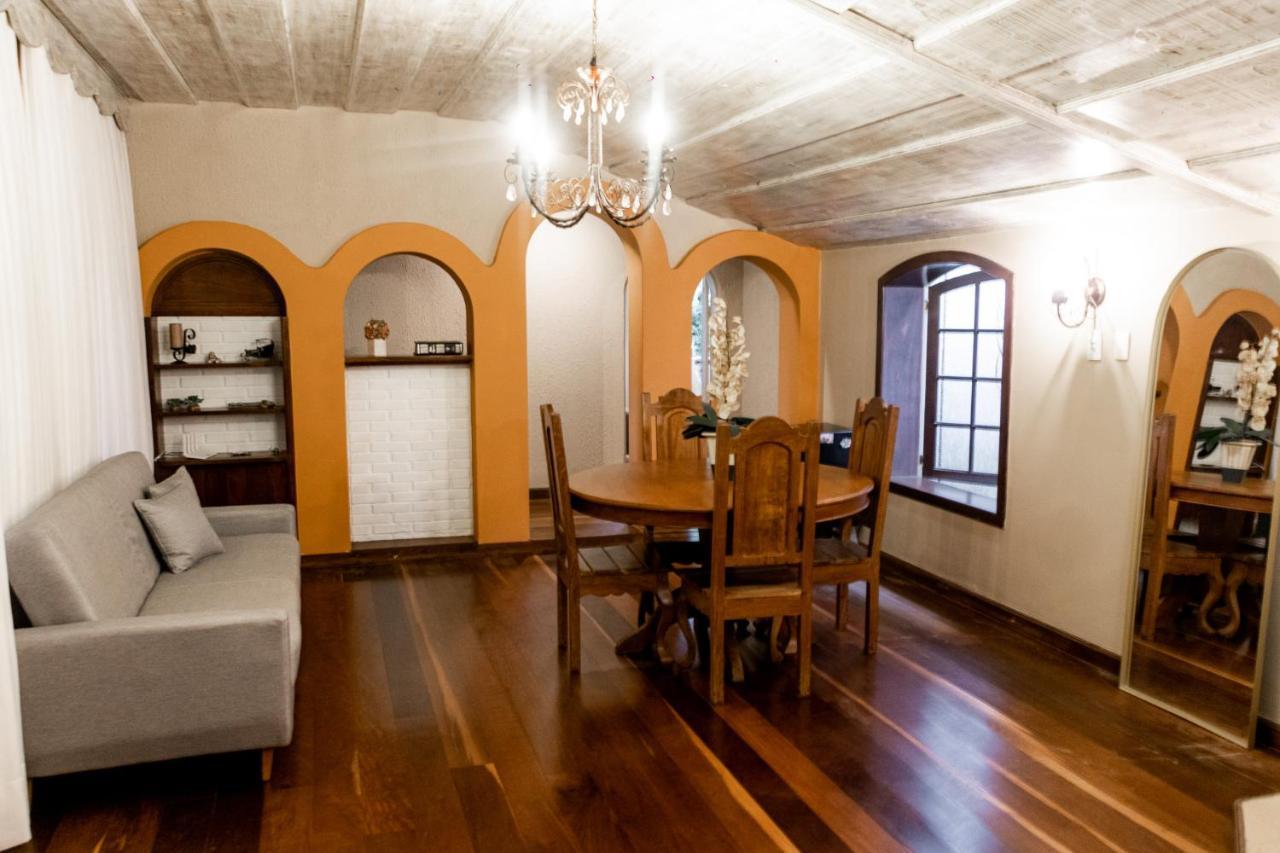 Espaco Emilie Banko Santa Cruz de Minas Extérieur photo