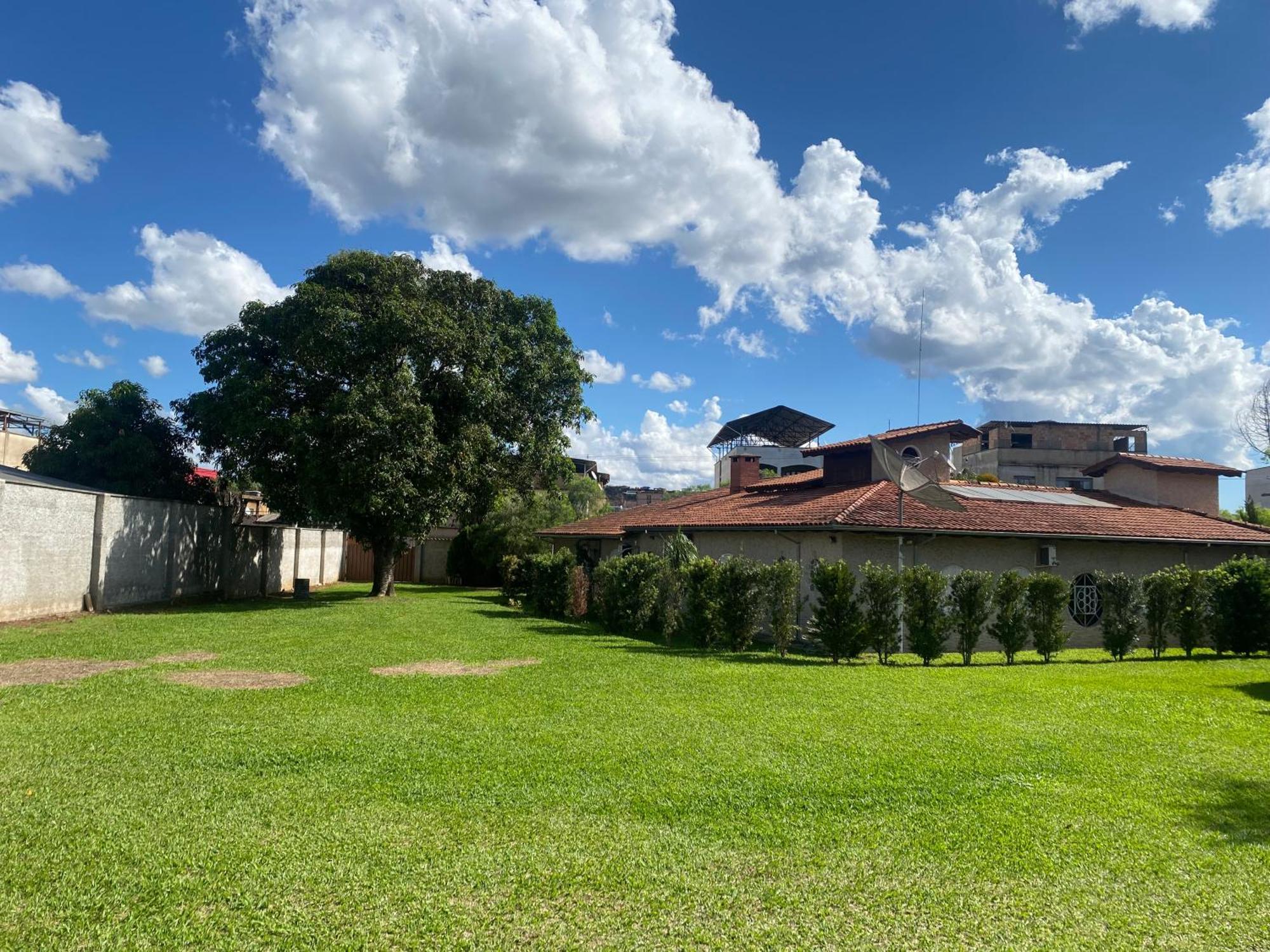Espaco Emilie Banko Santa Cruz de Minas Extérieur photo